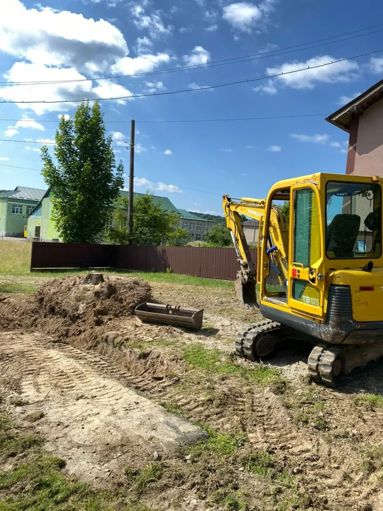 орендована техніка приїхала на об'єкт з Калуша